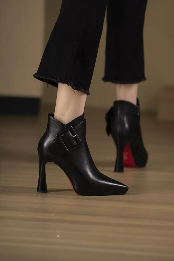 Sova | Classic Buckle Winter Boots