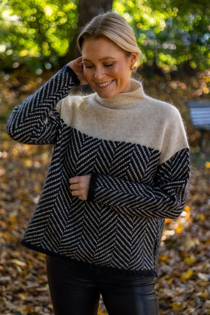 Maeve | Cashmere Knit Sweater